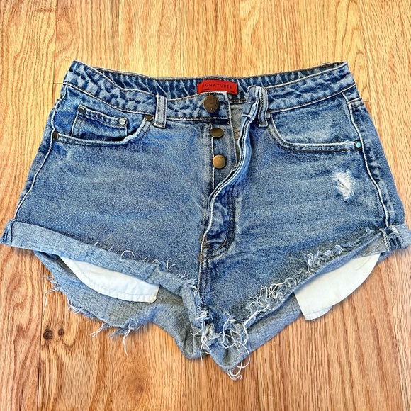 High Waisted Denim Jean Shorts - Picture 4 of 5